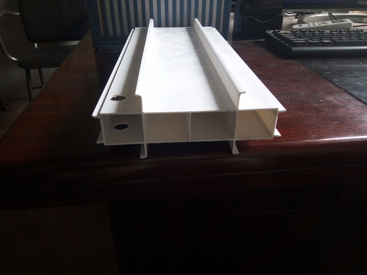 宁夏区立面拉缝板 (1)150MM宽拉缝板